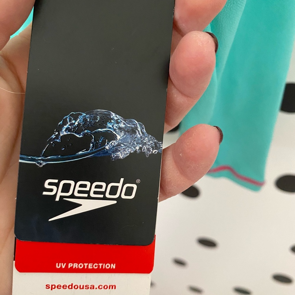 🆕SPEEDO RASH GUARD SIZE M - Picture 8 of 8